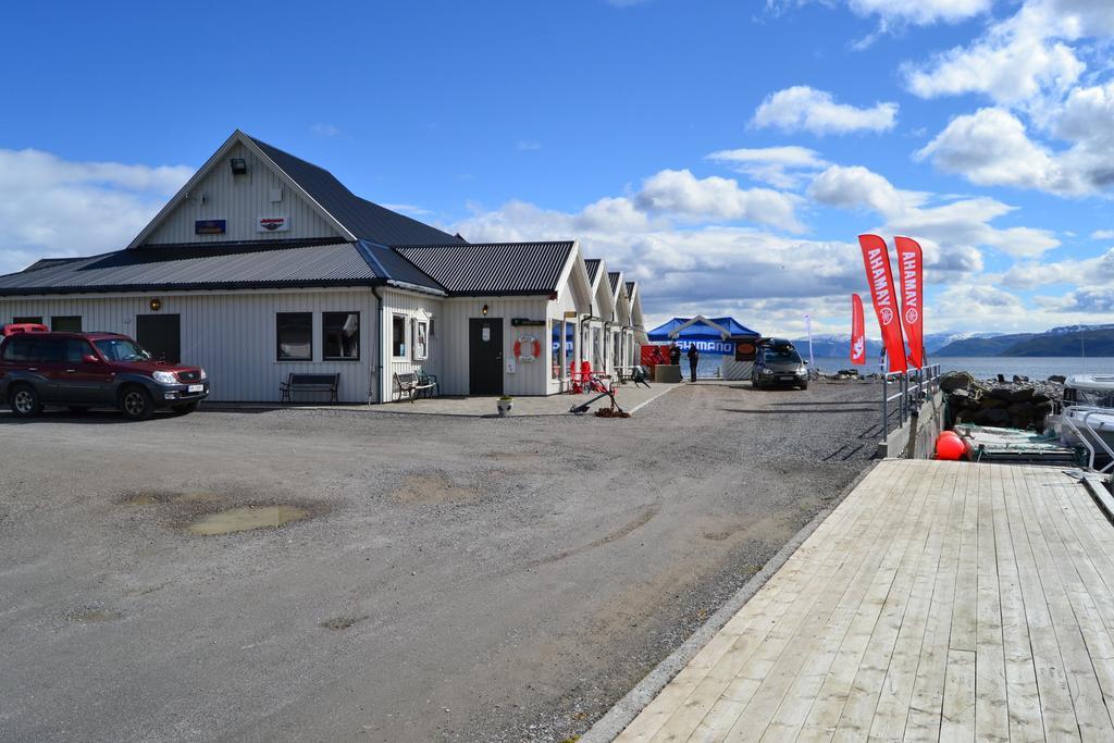 Hotel Arctic Seasport à Løding Extérieur photo