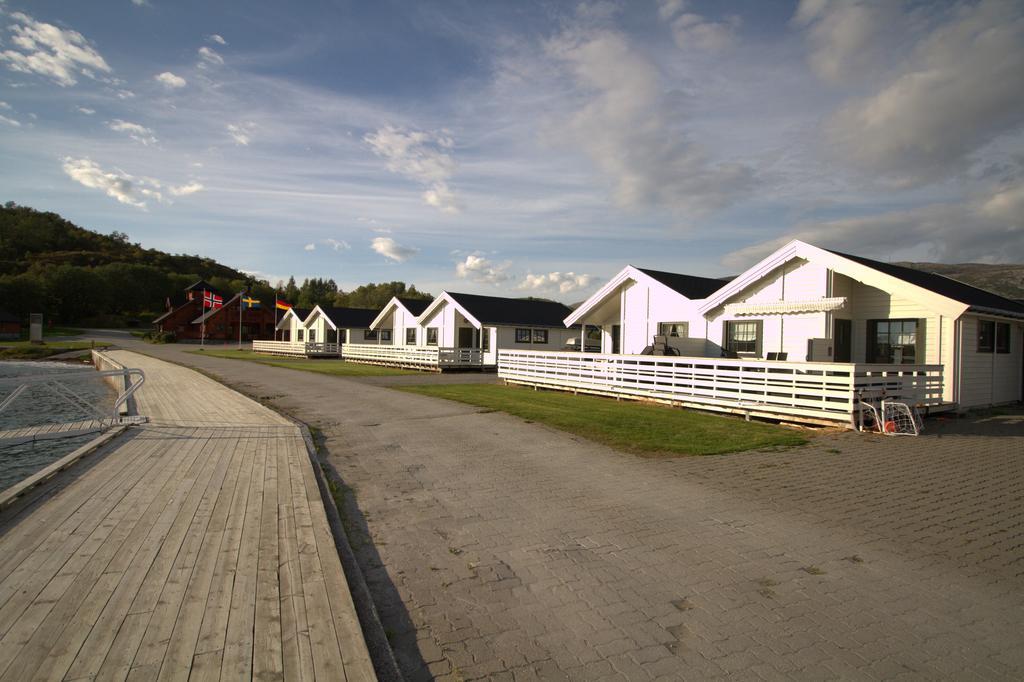 Hotel Arctic Seasport à Løding Extérieur photo